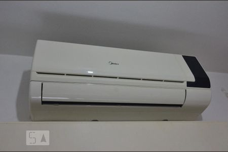 Casa de condomínio à venda com 93m², 3 quartos e 2 vagasAr condicionado