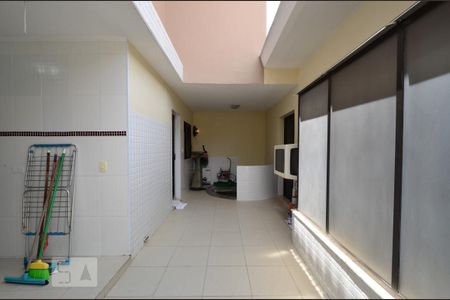 Casa à venda com 450m², 6 quartos e 4 vagasÁrea Externa