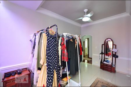 Casa à venda com 450m², 6 quartos e 4 vagasQuarto 2