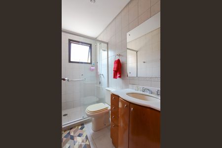 Apartamento à venda com 105m², 3 quartos e 2 vagas Apartamento à venda com 105m², 3 quartos e 2 vagasBanheiro da Suíte