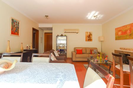 Apartamento à venda com 105m², 3 quartos e 2 vagas Apartamento à venda com 105m², 3 quartos e 2 vagasSala