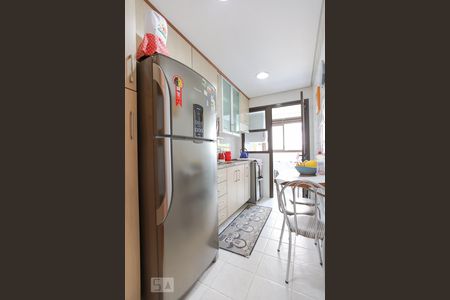 Apartamento à venda com 105m², 3 quartos e 2 vagas Apartamento à venda com 105m², 3 quartos e 2 vagasCozinha