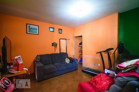 Sala 1 de casa à venda com 2 quartos, 242m² em Parque Pinheiros, Taboão da Serra