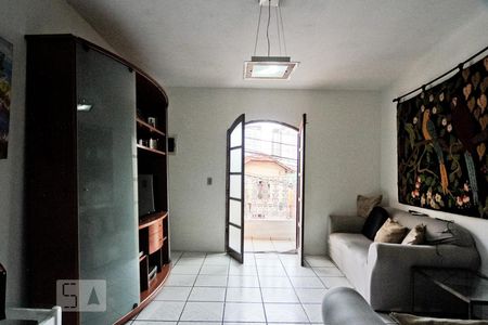 Sala de casa à venda com 3 quartos, 200m² em Vila Isolina Mazzei, São Paulo
