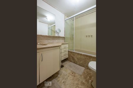 Banheiro de kitnet/studio à venda com 1 quarto, 34m² em Jardim Paulista, São Paulo