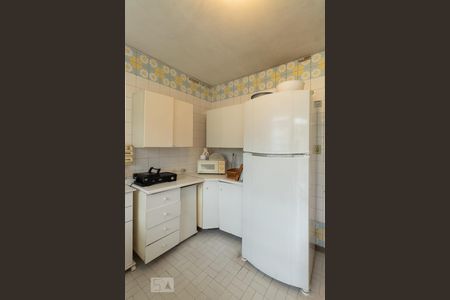 Apartamento à venda com 97m², 2 quartos e sem vaga Apartamento à venda com 97m², 2 quartos e sem vagaCozinha