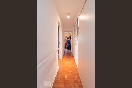 Apartamento à venda com 97m², 2 quartos e sem vaga Apartamento à venda com 97m², 2 quartos e sem vagaCorredor