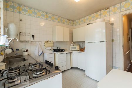 Apartamento à venda com 97m², 2 quartos e sem vaga Apartamento à venda com 97m², 2 quartos e sem vagaCozinha