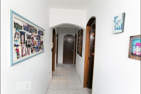 Casa para alugar com 300m², 4 quartos e 4 vagasCorredor