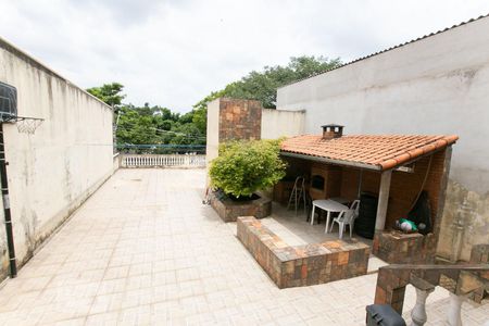 Casa para alugar com 300m², 4 quartos e 4 vagasChurrasqueira