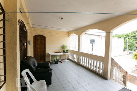 Casa para alugar com 300m², 4 quartos e 4 vagasQuintal