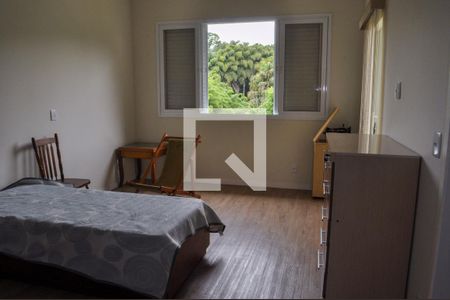 Casa de condomínio à venda com 849m², 4 quartos e 6 vagas Casa de condomínio à venda com 849m², 4 quartos e 6 vagasSuíte 2