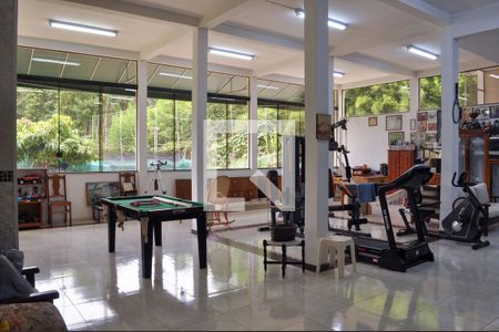 Casa de condomínio à venda com 849m², 4 quartos e 6 vagas Casa de condomínio à venda com 849m², 4 quartos e 6 vagasAcademia/Sala de Jogo