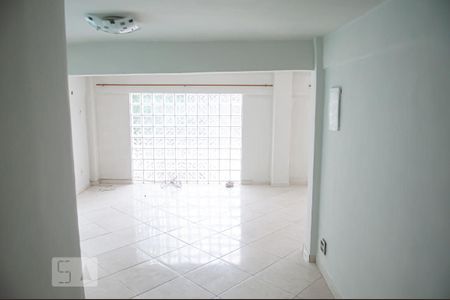 Casa à venda com 330m², 3 quartos e 5 vagasSalão