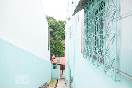 Casa à venda com 330m², 3 quartos e 5 vagasEscada Lateral