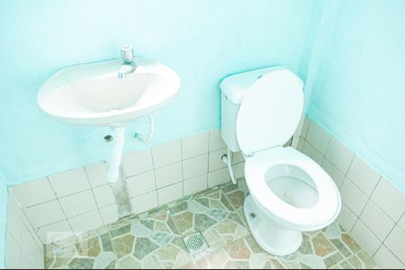 Casa à venda com 330m², 3 quartos e 5 vagasBanheiro 2