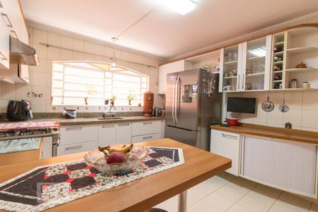 Casa à venda com 210m², 3 quartos e 3 vagas Casa à venda com 210m², 3 quartos e 3 vagasCozinha