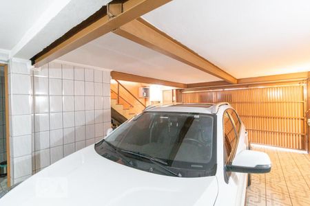 Casa à venda com 210m², 3 quartos e 3 vagas Casa à venda com 210m², 3 quartos e 3 vagasGaragem