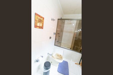 Casa à venda com 210m², 3 quartos e 3 vagas Casa à venda com 210m², 3 quartos e 3 vagasBanheiro da Suíte