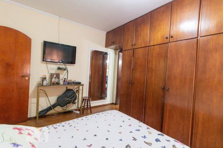 Casa à venda com 210m², 3 quartos e 3 vagas Casa à venda com 210m², 3 quartos e 3 vagasSuíte