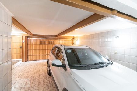 Casa à venda com 210m², 3 quartos e 3 vagas Casa à venda com 210m², 3 quartos e 3 vagasGaragem