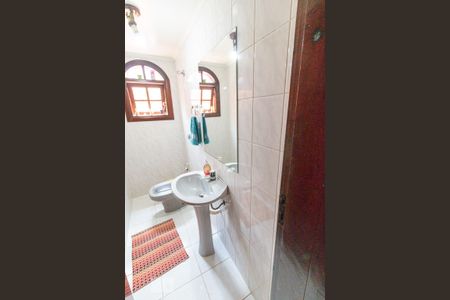 Casa à venda com 210m², 3 quartos e 3 vagas Casa à venda com 210m², 3 quartos e 3 vagasLavabo