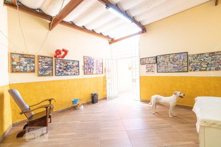 Casa à venda com 210m², 3 quartos e 3 vagas Casa à venda com 210m², 3 quartos e 3 vagasÁrea de Serviço