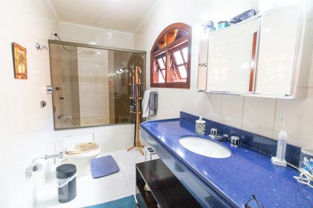 Casa à venda com 210m², 3 quartos e 3 vagas Casa à venda com 210m², 3 quartos e 3 vagasBanheiro da Suíte