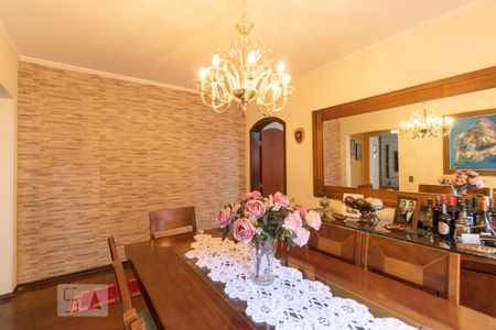 Casa à venda com 210m², 3 quartos e 3 vagas Casa à venda com 210m², 3 quartos e 3 vagasSala de Jantar