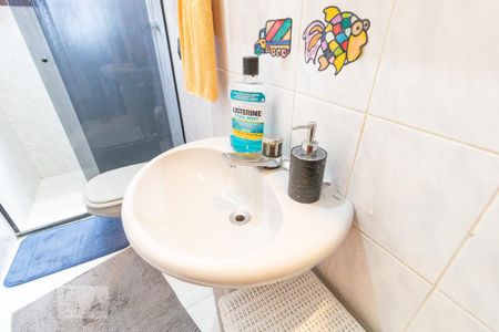 Casa à venda com 210m², 3 quartos e 3 vagas Casa à venda com 210m², 3 quartos e 3 vagasBanheiro Corredor