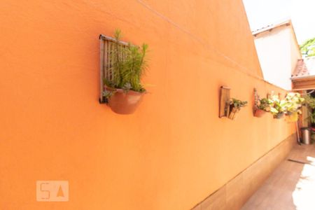 Casa à venda com 210m², 3 quartos e 3 vagas Casa à venda com 210m², 3 quartos e 3 vagasQuintal