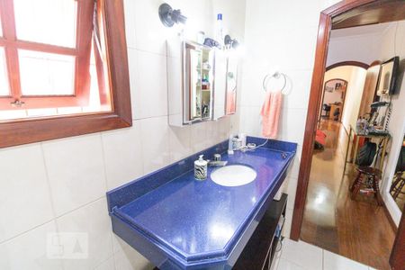 Casa à venda com 210m², 3 quartos e 3 vagas Casa à venda com 210m², 3 quartos e 3 vagasBanheiro da Suíte