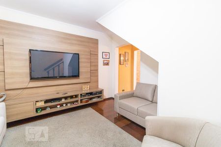 Sala de casa para alugar com 3 quartos, 210m² em Jardim das Vertentes, São Paulo