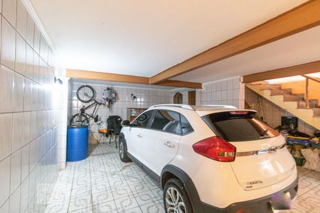 Casa à venda com 210m², 3 quartos e 3 vagas Casa à venda com 210m², 3 quartos e 3 vagasGaragem