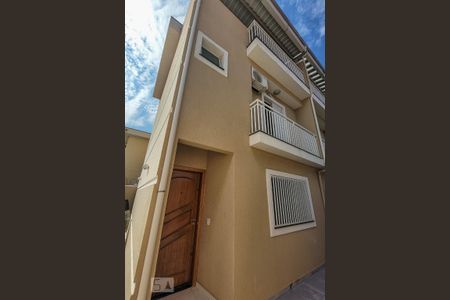 Casa de condomínio para alugar com 90m², 2 quartos e 1 vaga Casa de condomínio para alugar com 90m², 2 quartos e 1 vagaFachada da casa