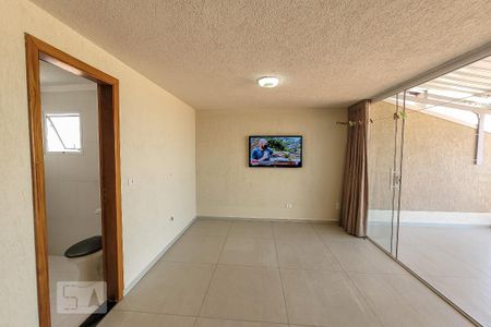 Casa de condomínio para alugar com 90m², 2 quartos e 1 vaga Casa de condomínio para alugar com 90m², 2 quartos e 1 vagaCobertura