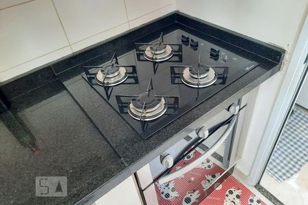 Apartamento à venda com 64m², 3 quartos e 2 vagasCozinha