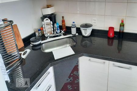 Apartamento à venda com 64m², 3 quartos e 2 vagasCozinha