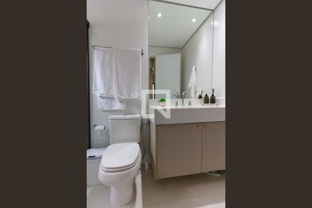 Banheiro da Suíte de apartamento à venda com 3 quartos, 88m² em Vila Ipojuca, São Paulo