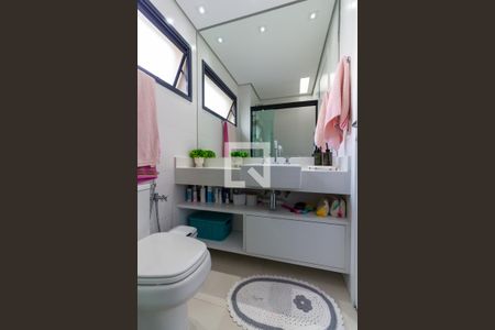 Apartamento à venda com 88m², 3 quartos e 2 vagas Apartamento à venda com 88m², 3 quartos e 2 vagasBanheiro Social