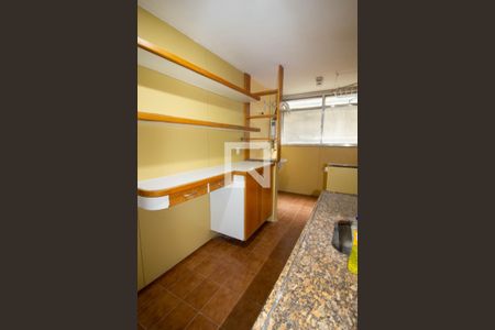 Apartamento à venda com 80m², 2 quartos e 1 vagaCozinha