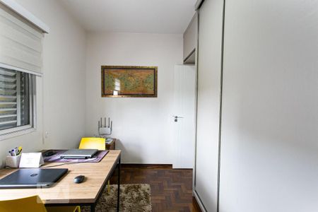 Casa à venda com 214m², 4 quartos e 6 vagas Casa à venda com 214m², 4 quartos e 6 vagasQuarto 2