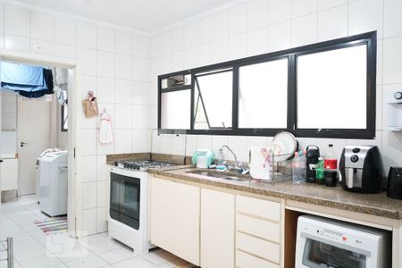 Apartamento à venda com 155m², 3 quartos e 2 vagas Apartamento à venda com 155m², 3 quartos e 2 vagasCozinha