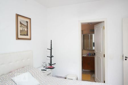 Apartamento à venda com 155m², 3 quartos e 2 vagas Apartamento à venda com 155m², 3 quartos e 2 vagasSuíte