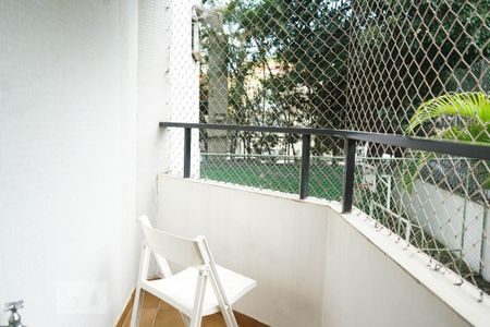 Apartamento à venda com 155m², 3 quartos e 2 vagas Apartamento à venda com 155m², 3 quartos e 2 vagasVaranda