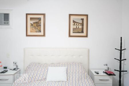 Apartamento à venda com 155m², 3 quartos e 2 vagas Apartamento à venda com 155m², 3 quartos e 2 vagasSuíte