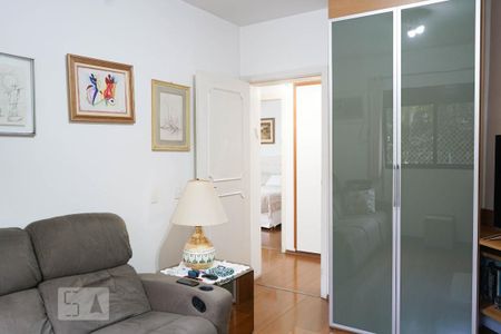 Apartamento à venda com 155m², 3 quartos e 2 vagas Apartamento à venda com 155m², 3 quartos e 2 vagasQuarto 2