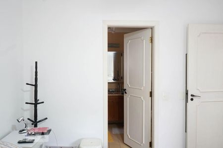 Apartamento à venda com 155m², 3 quartos e 2 vagas Apartamento à venda com 155m², 3 quartos e 2 vagasSuíte