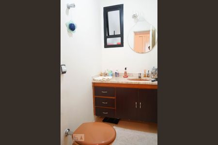 Apartamento à venda com 155m², 3 quartos e 2 vagas Apartamento à venda com 155m², 3 quartos e 2 vagasLavabo