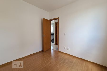 Quarto 1 de apartamento para alugar com 2 quartos, 43m² em Caguassu, Sorocaba